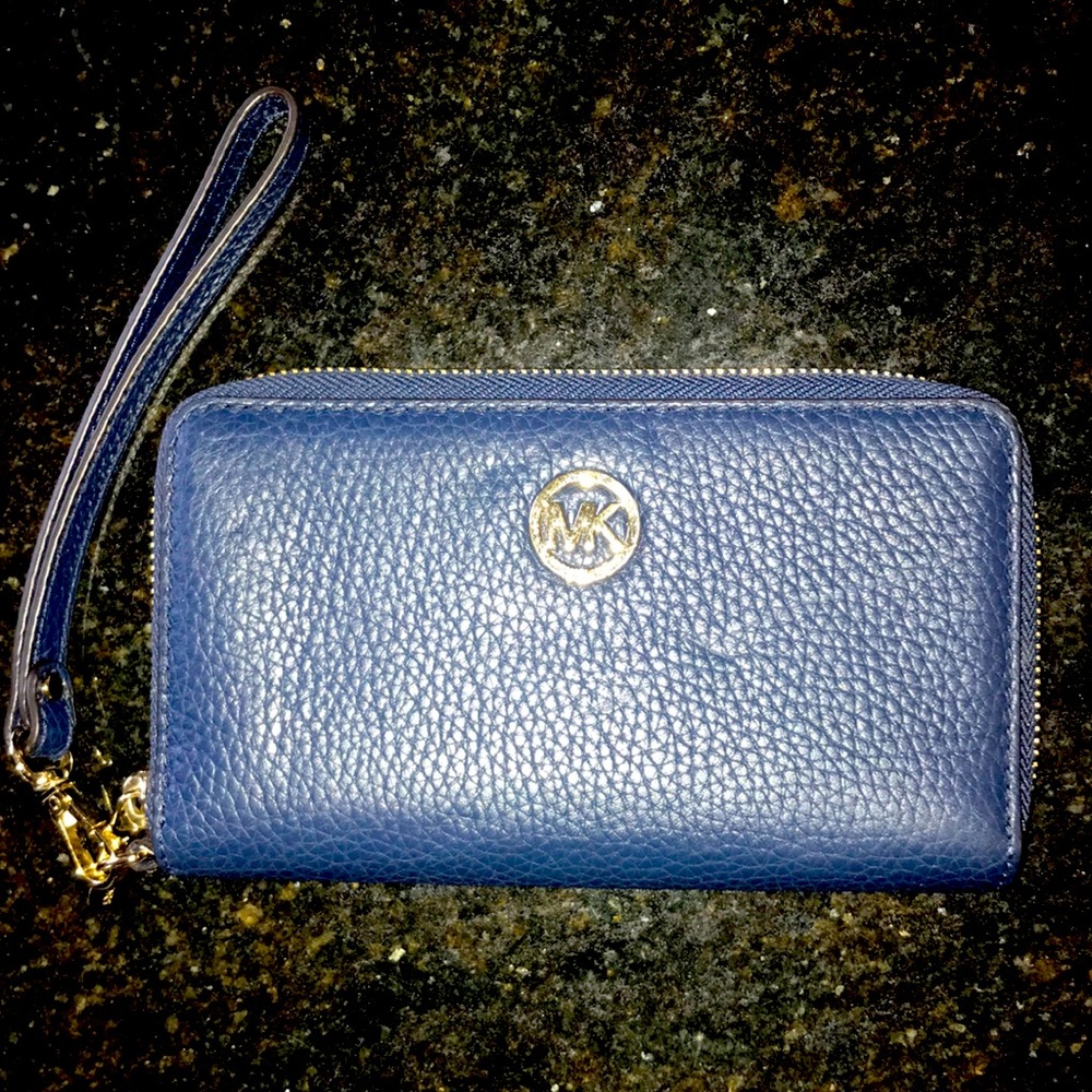 Michael Kors Wristlet